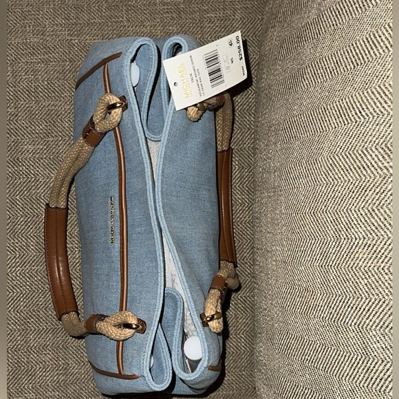 $258 Michael Kors Talia Large Grab Bag Tote Purse Washed Denim NWT - Picture 3 of 7